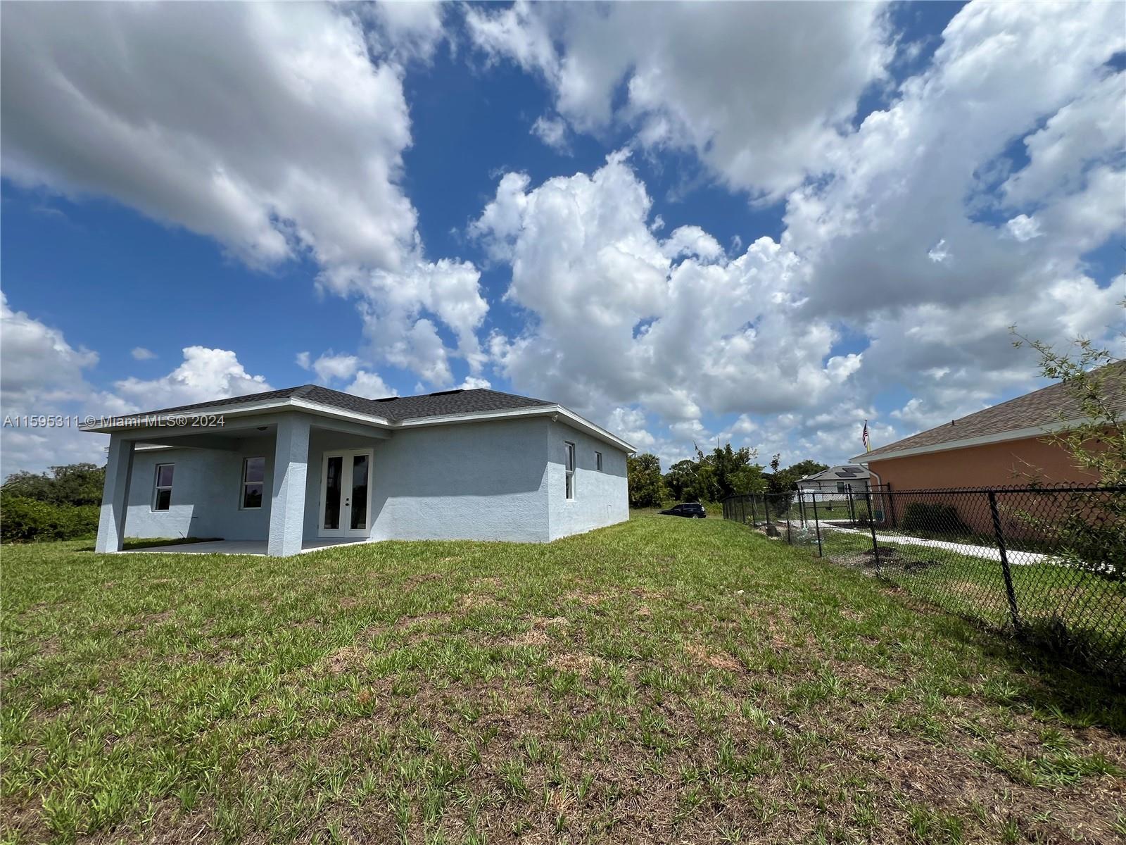 1111 W Leader Ct, La Belle, Florida image 43