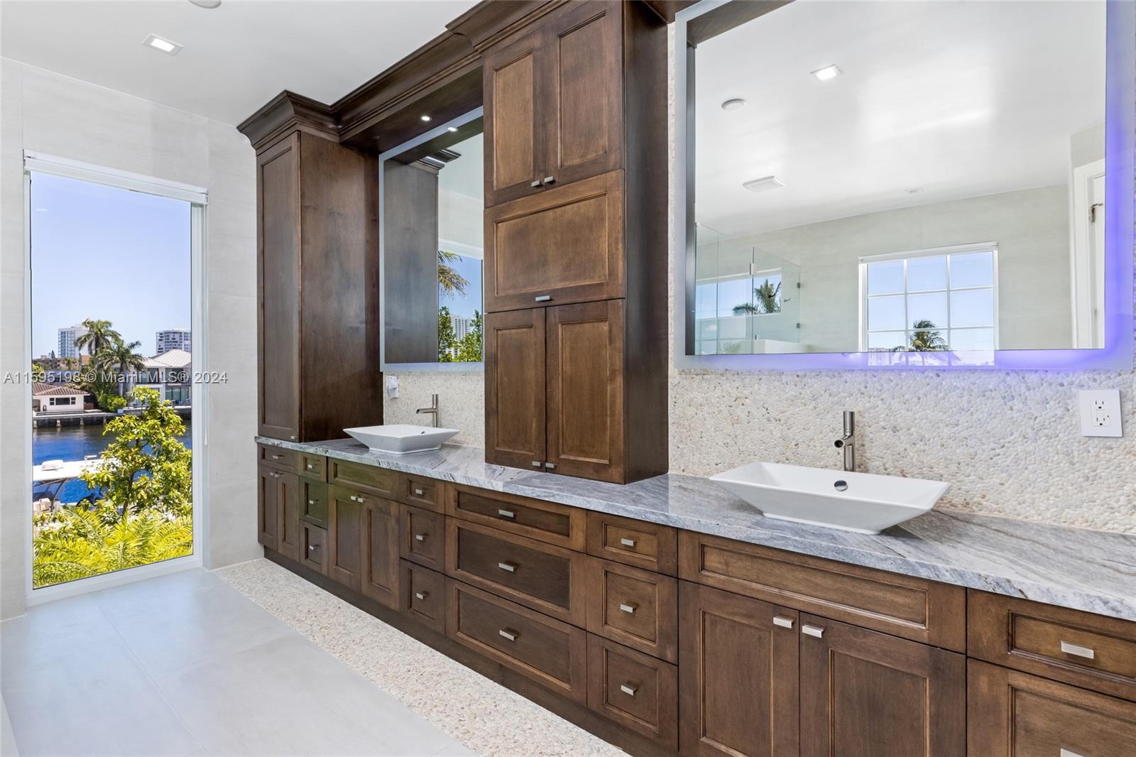 2726 SE 11th Street, Pompano Beach, Florida image 20
