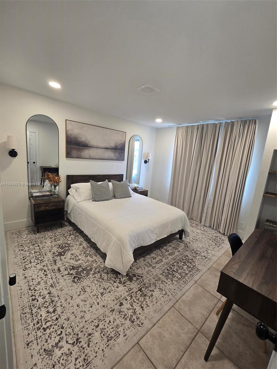 2130 NE 56th St, Fort Lauderdale, Florida image 35