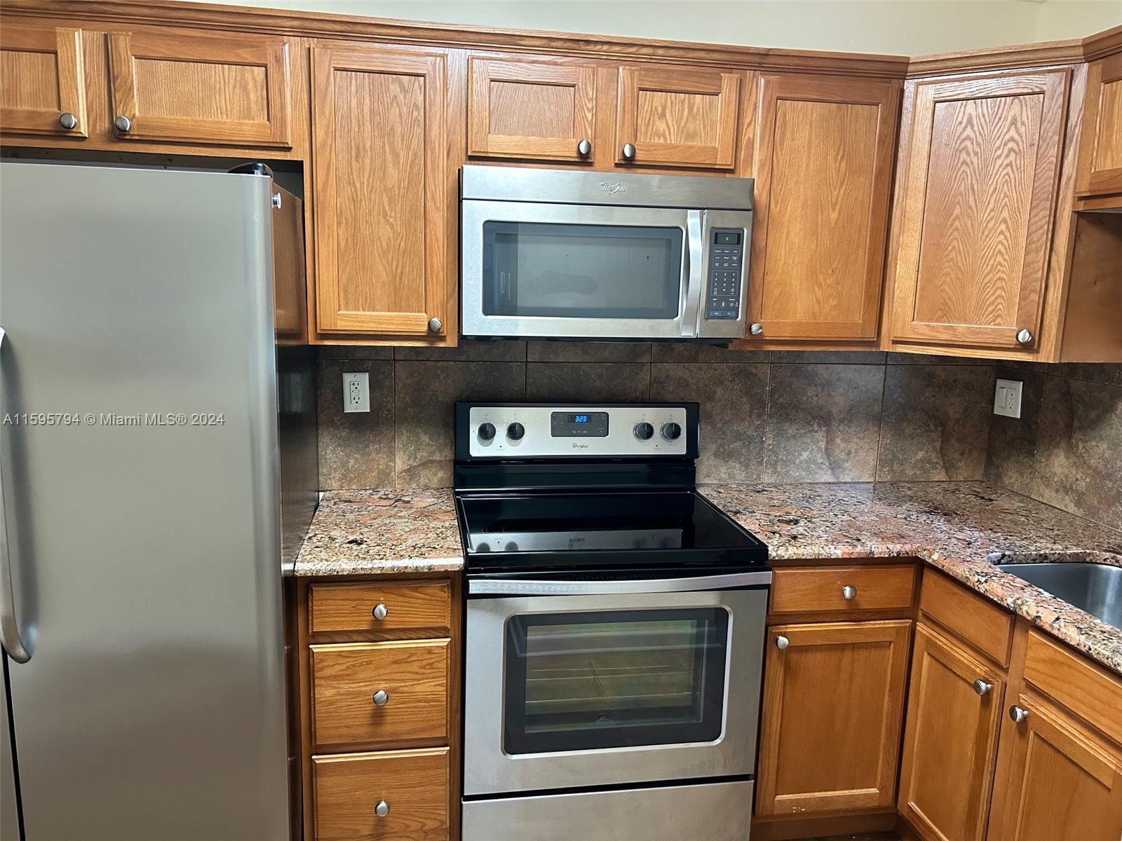 371 S Hollybrook Dr #308, Pembroke Pines, Florida image 2