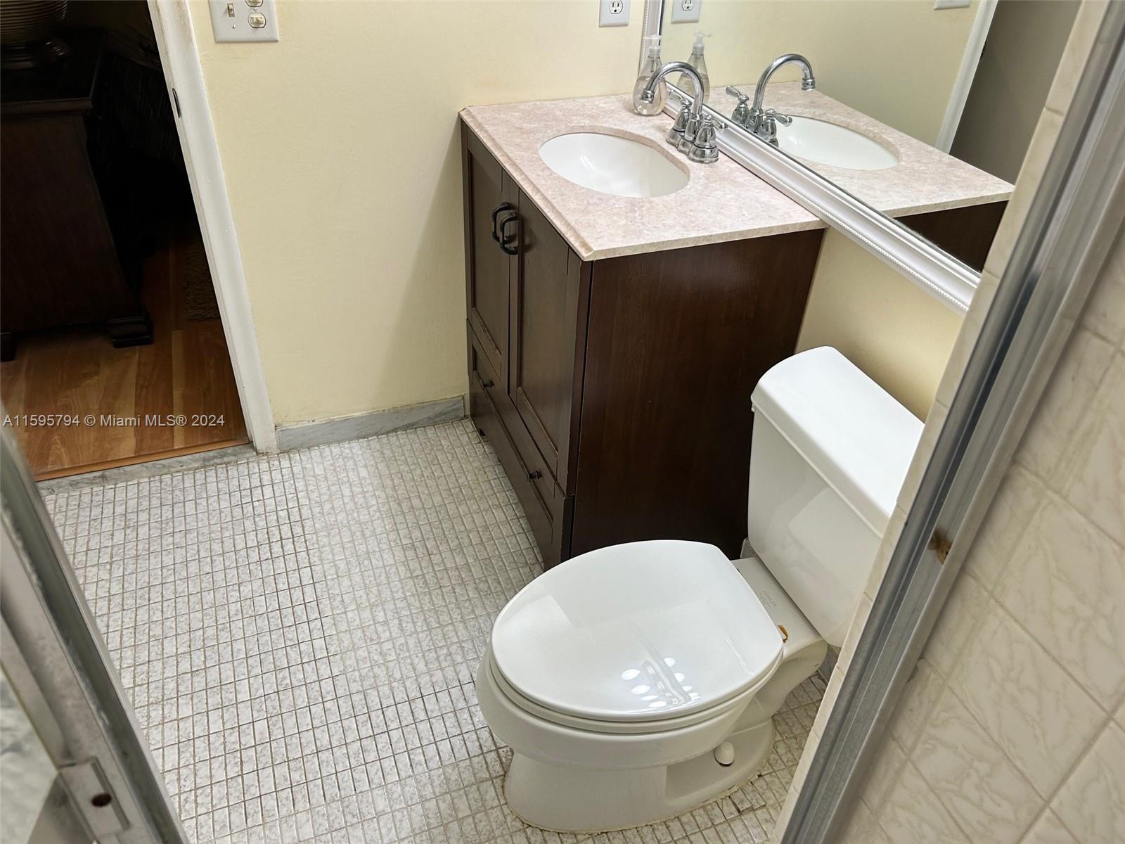 371 S Hollybrook Dr #308, Pembroke Pines, Florida image 24