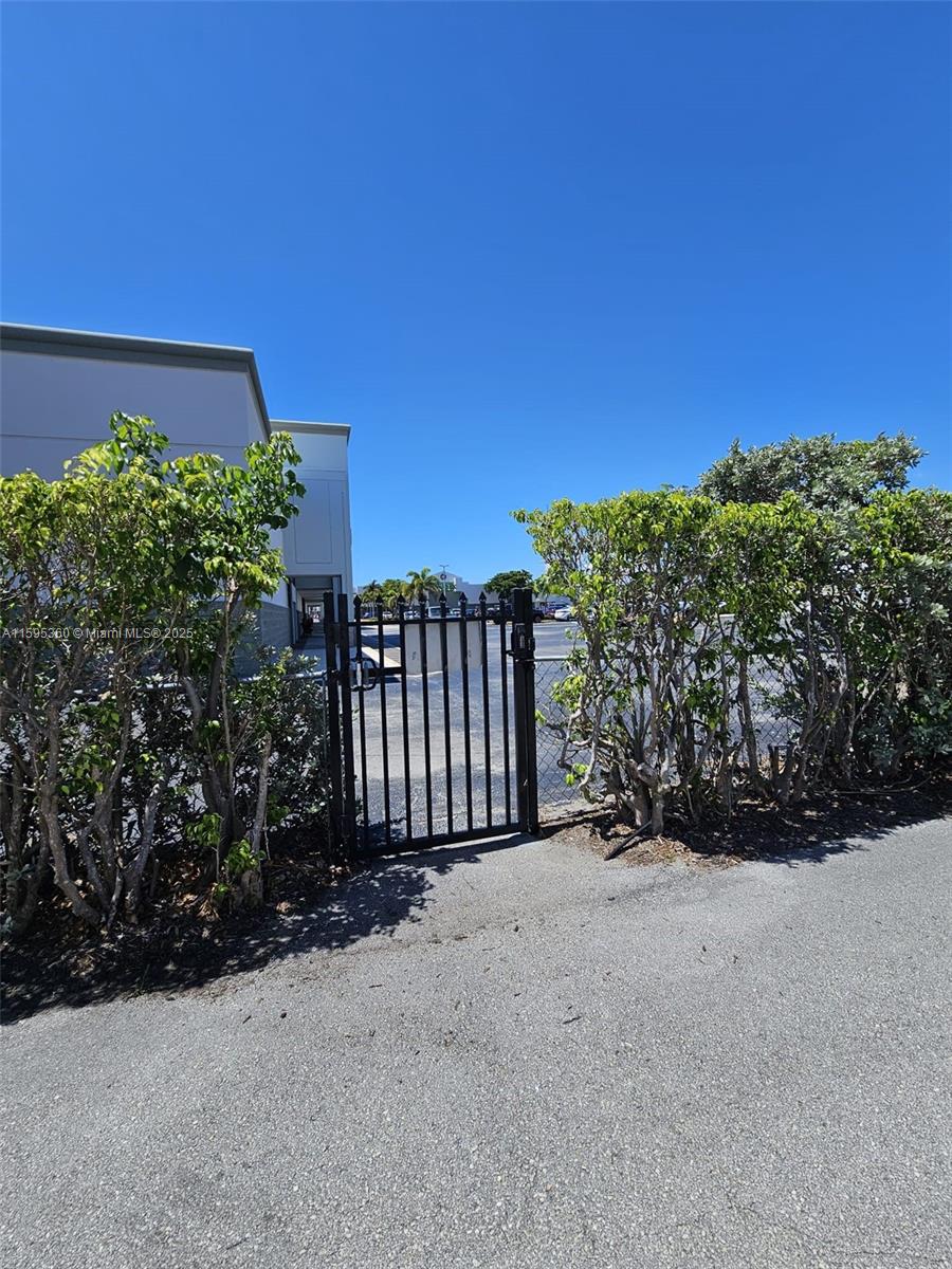 2050 NE 39TH ST #W212, LIGHTHOUSE POINT, FL 33064  Photo 16