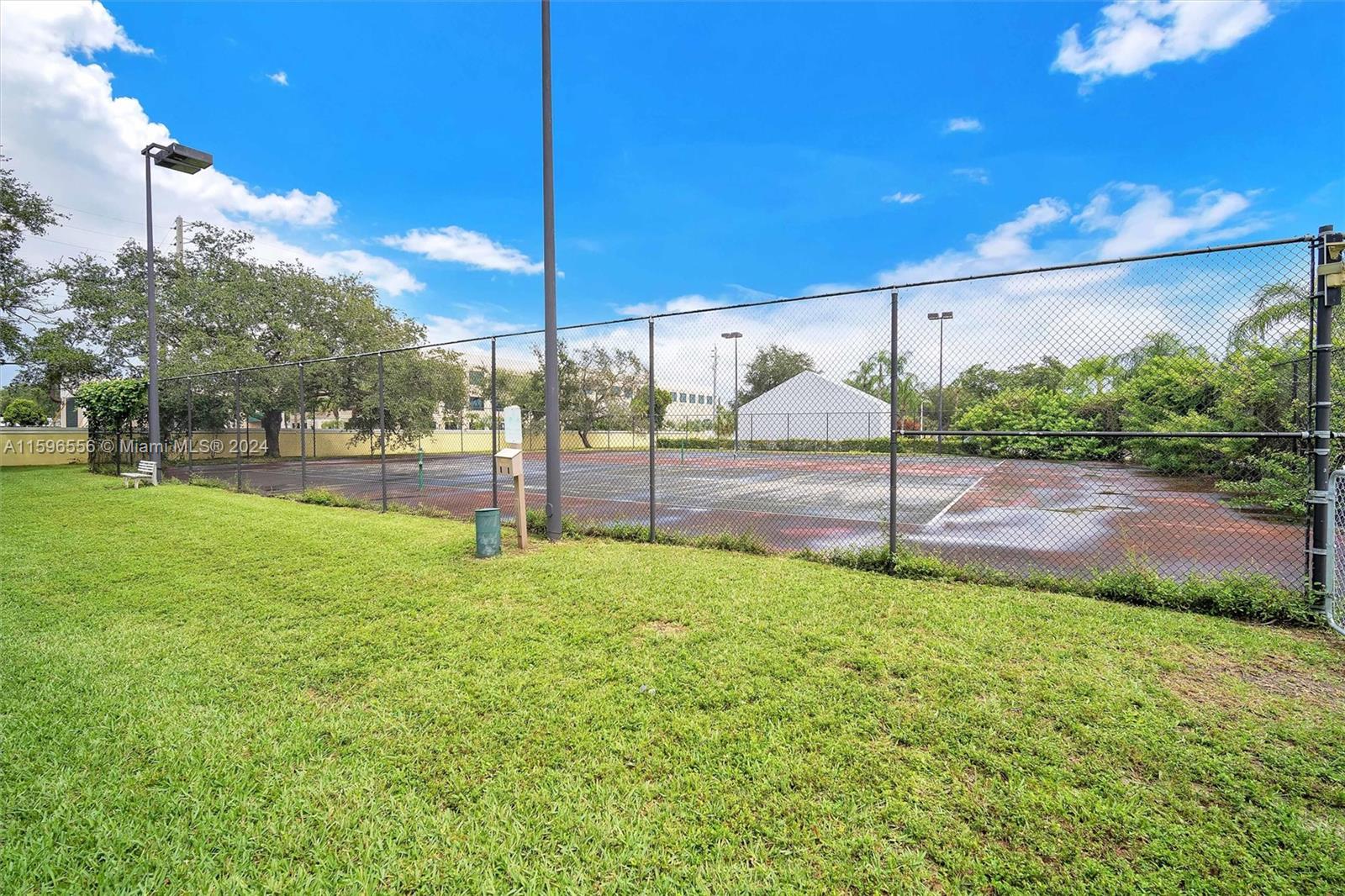 3465 NW 44th St #105, Oakland Park, Florida image 21