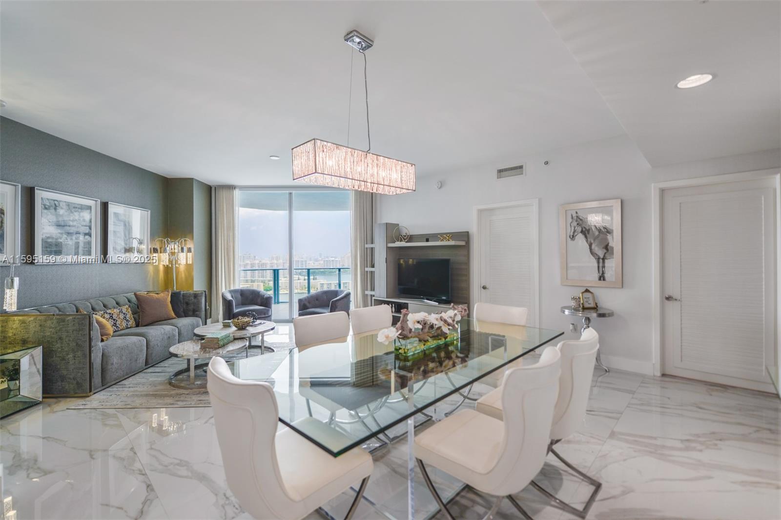 17111 Biscayne Blvd #2303, North Miami Beach, Florida image 2