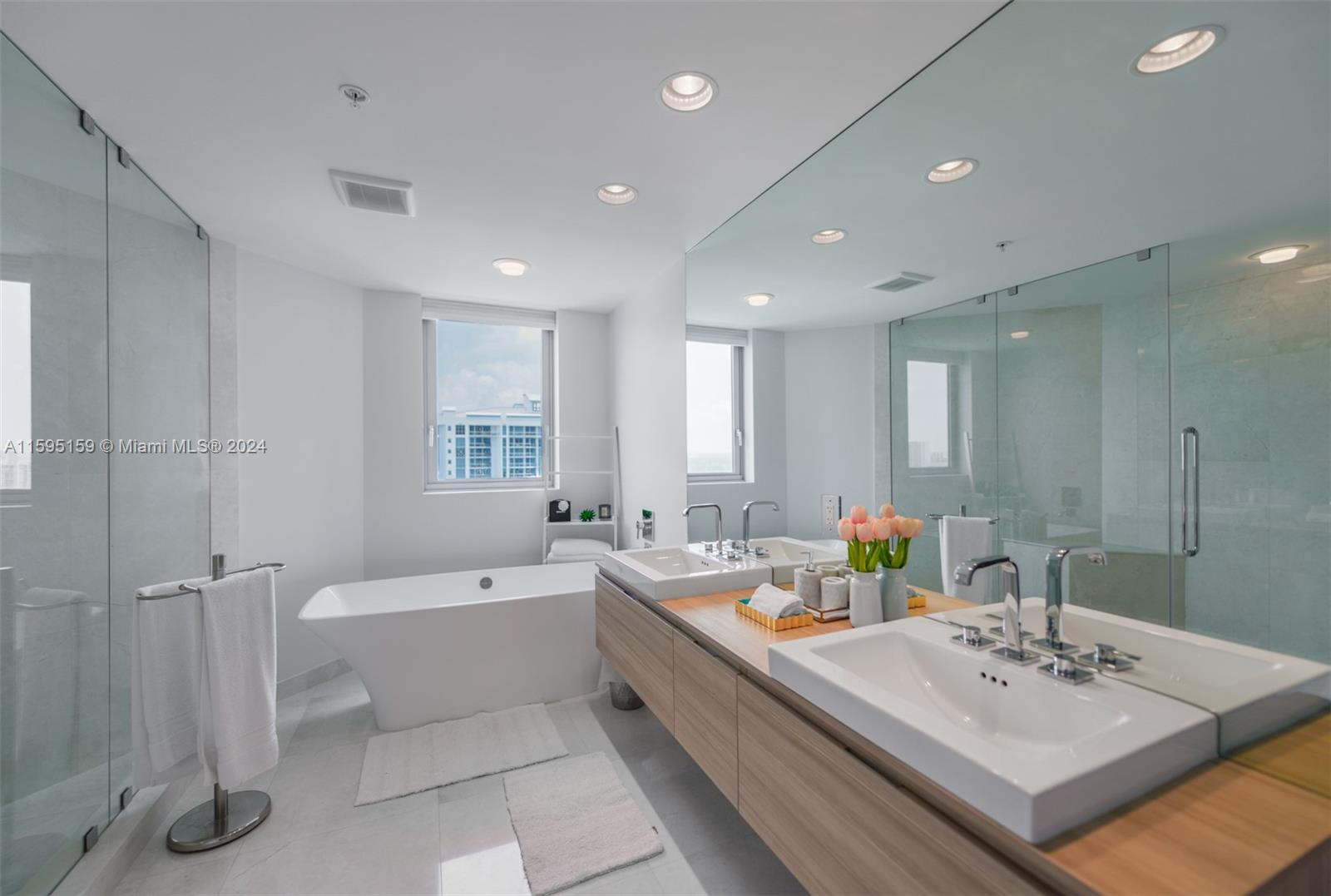 17111 Biscayne Blvd #2303, North Miami Beach, Florida image 37