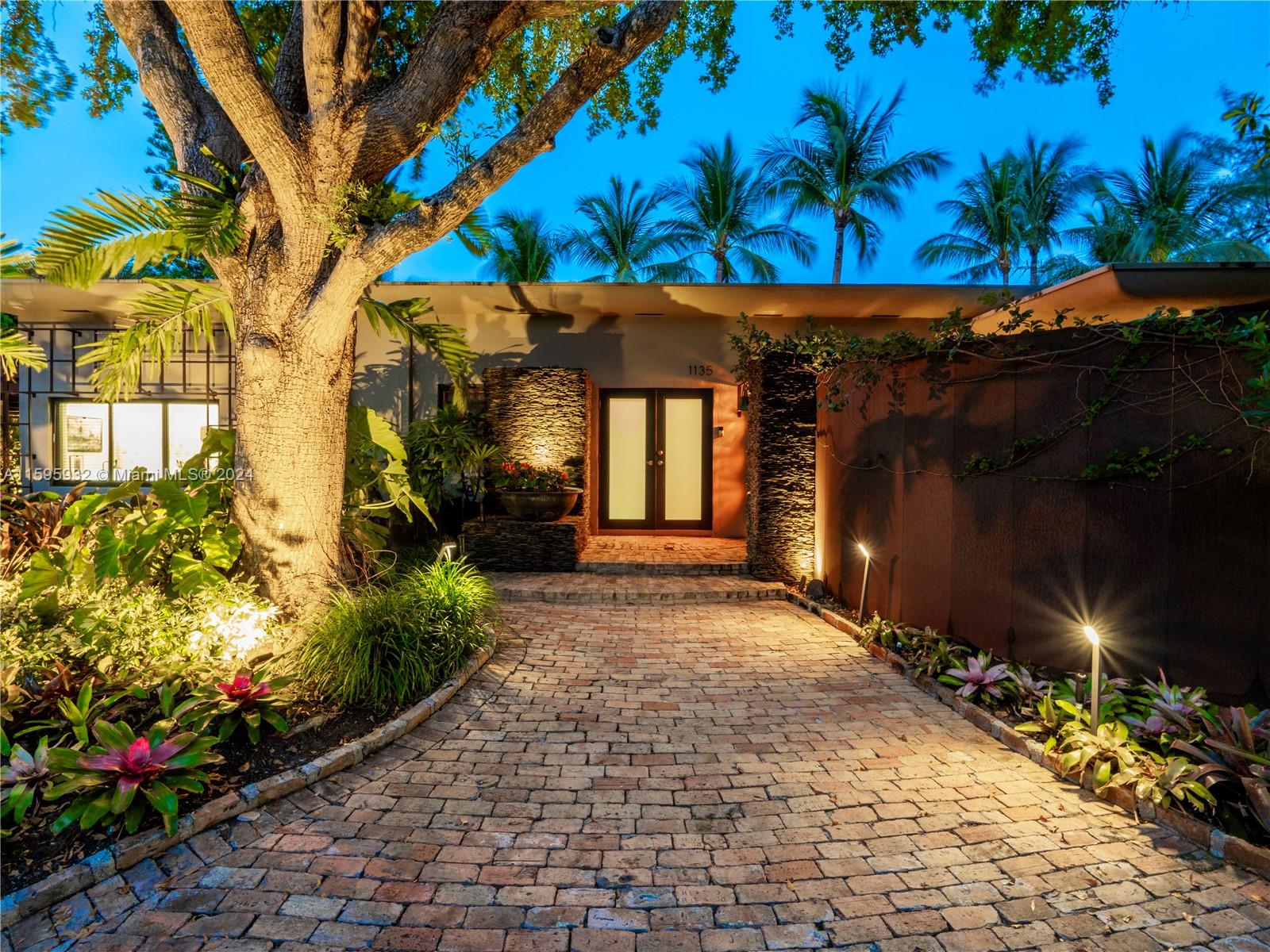 1135 N Biscayne Point Rd, Miami Beach, Florida image 2