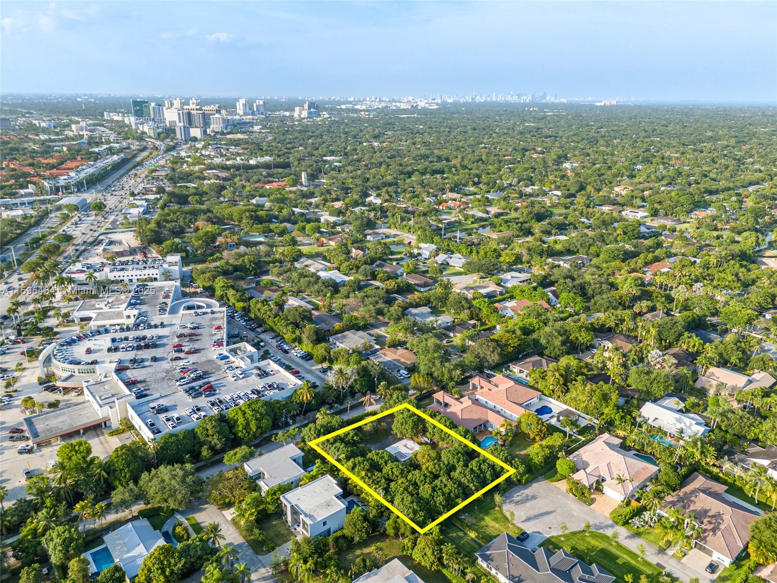 7800 SW 110th St, Pinecrest, Florida image 10