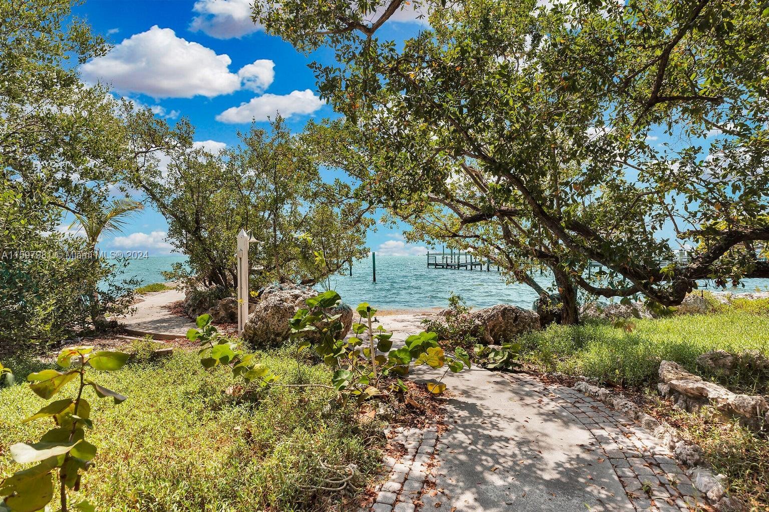 154 Ocean View Dr, Tavernier, Florida image 9