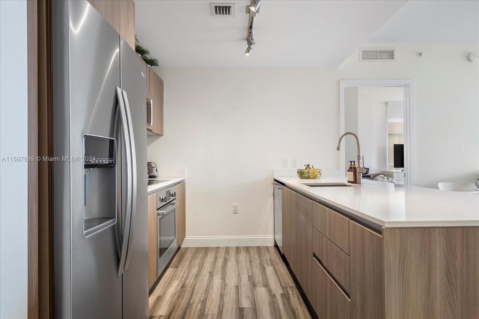 201 SW 17th Rd #512, Miami FL 33129