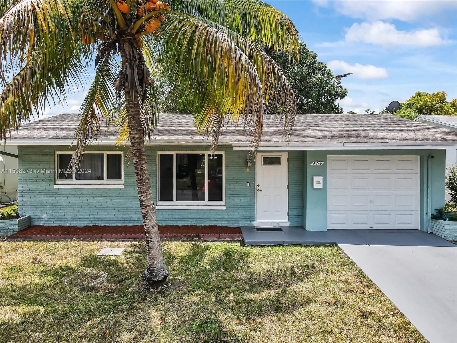 4714 NW 50th St, Tamarac, Florida image 1