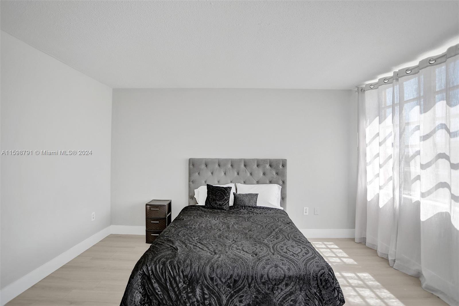 Listing Photo 25