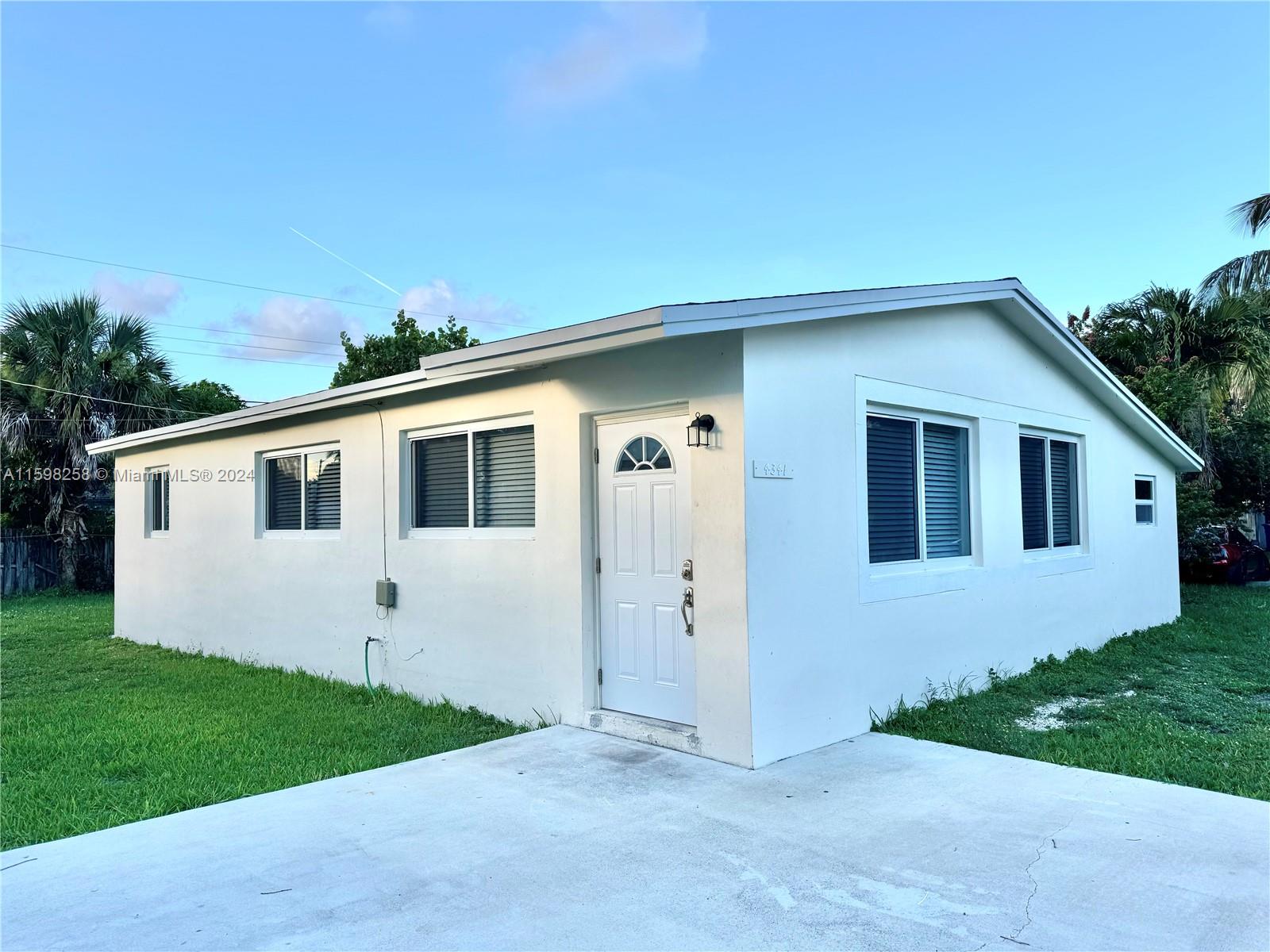 4341 NW 59th St, North Lauderdale, Florida image 2