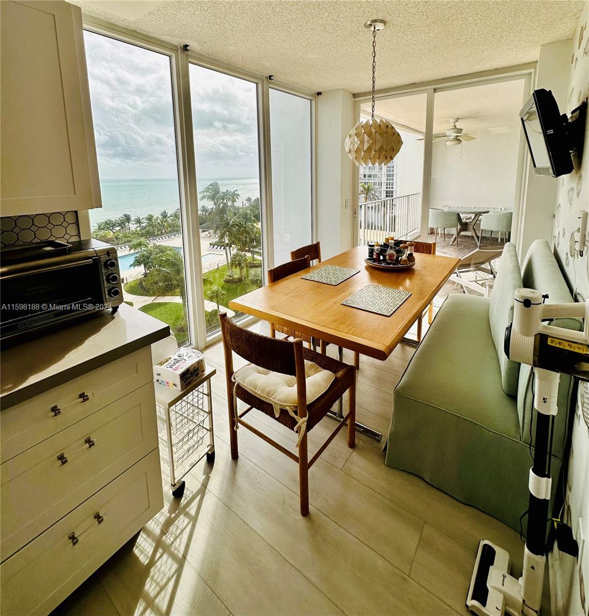 881 Ocean Dr #6G, Key Biscayne FL 33149