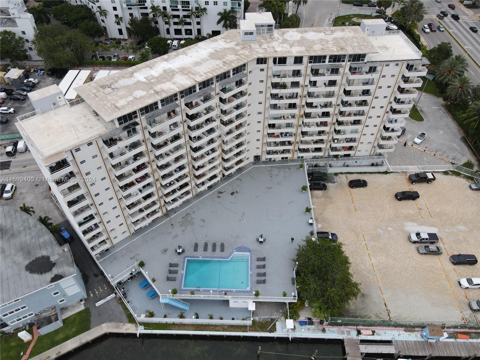 Residential, North Bay Village, Florida image 4