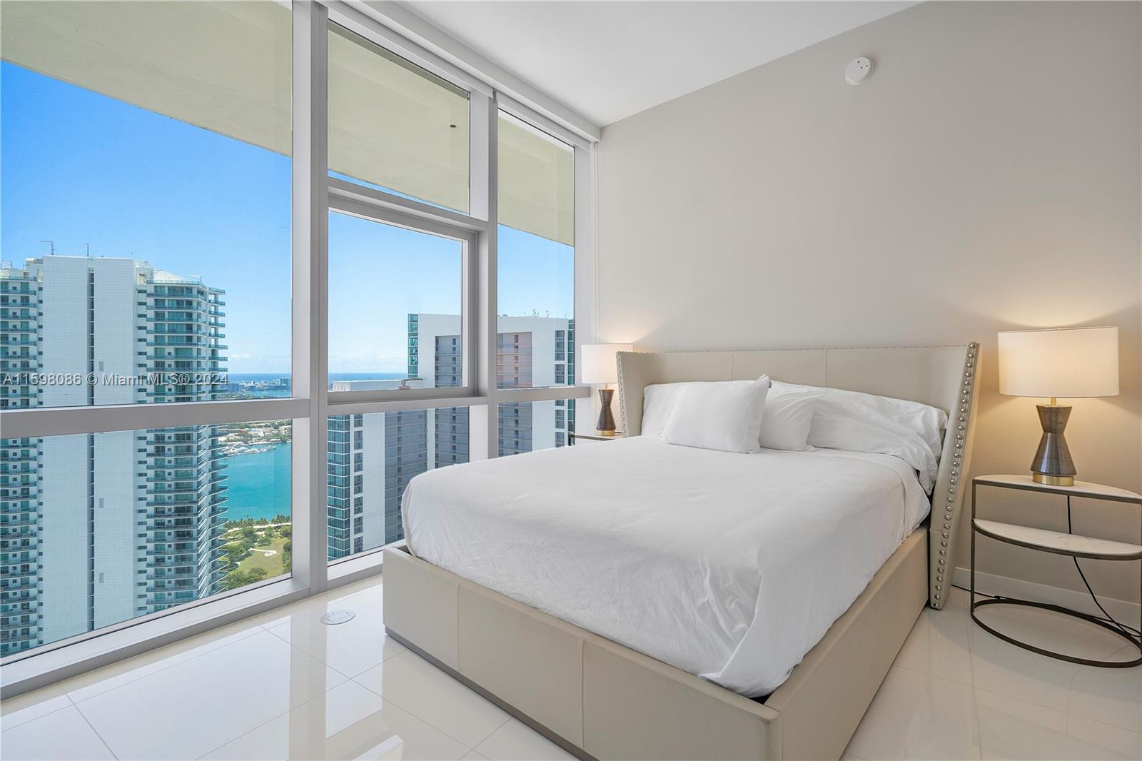 851 NE 1st Ave #4901, Miami, Florida image 24