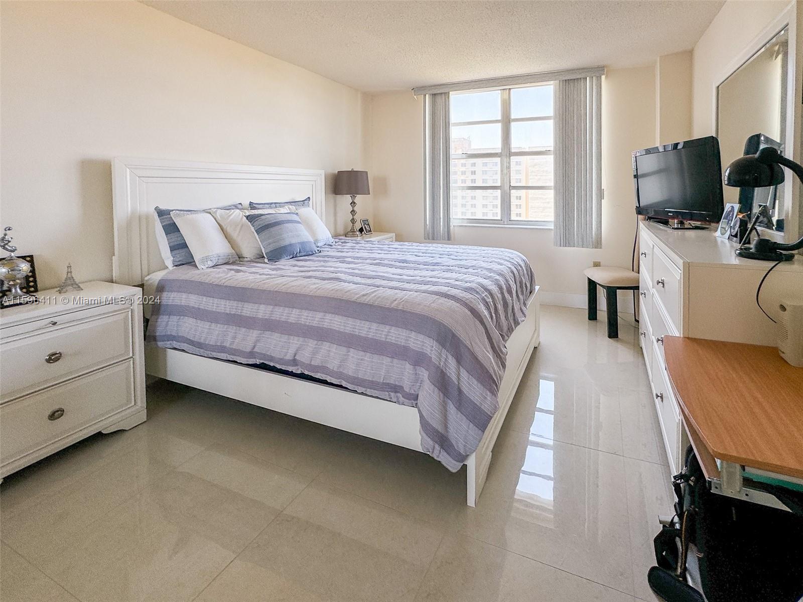 2780 NE 183rd St #1001, Aventura, Florida image 14