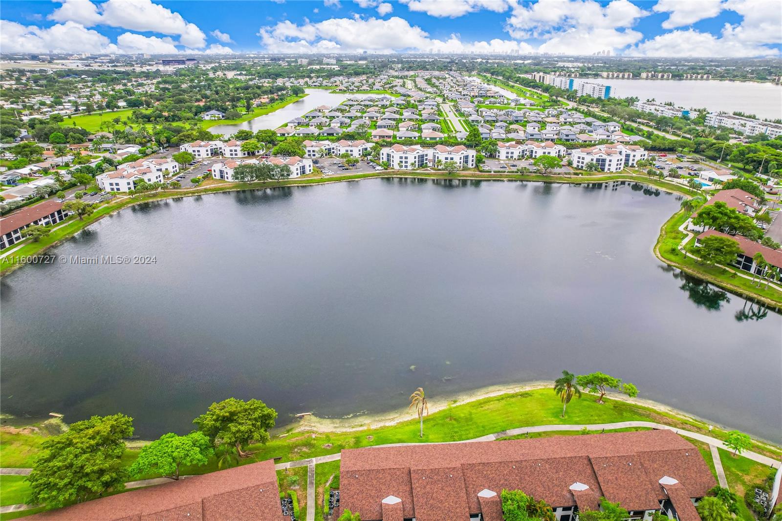 210 Lake Pointe Dr #109, Oakland Park, Florida image 10