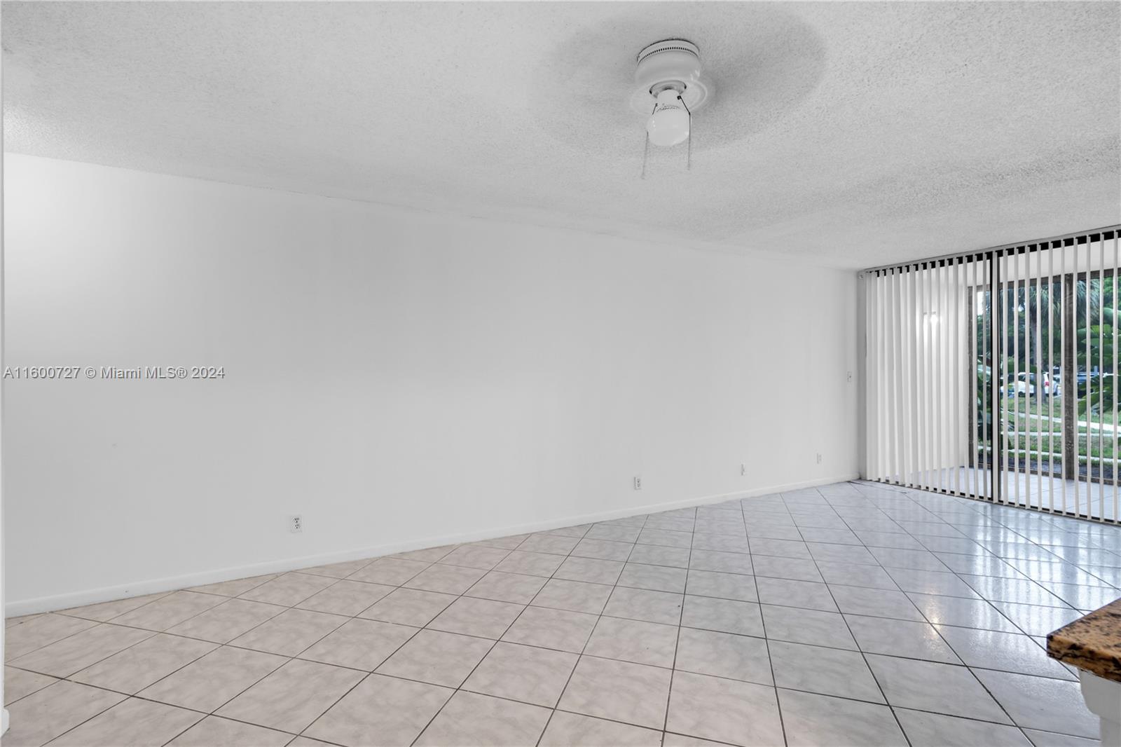 210 Lake Pointe Dr #109, Oakland Park, Florida image 22