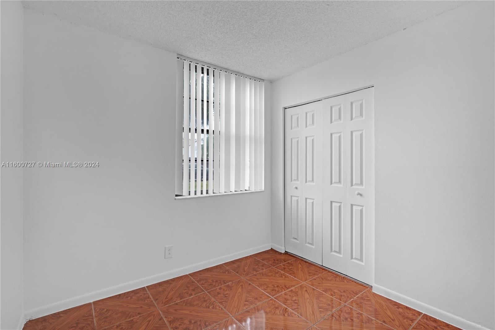 210 Lake Pointe Dr #109, Oakland Park, Florida image 28