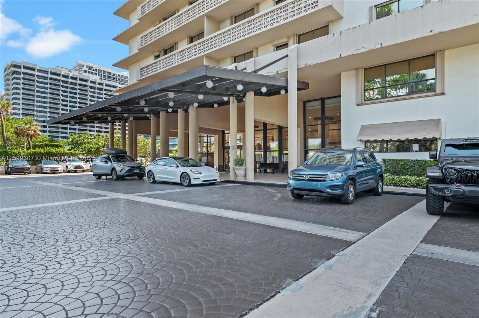 10185 Collins Ave #1508, Bal Harbour, Florida image 24