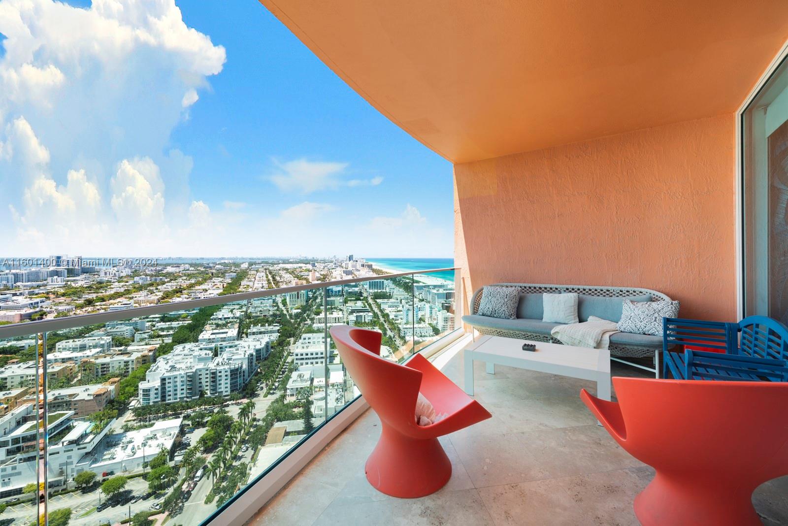 300 S Pointe Dr #3604, Miami Beach FL 33139