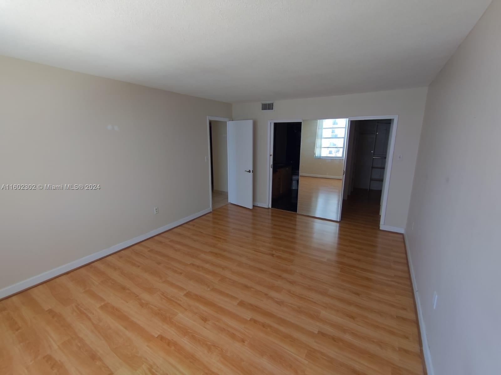 2780 NE 183rd St #1402, Aventura, Florida image 2
