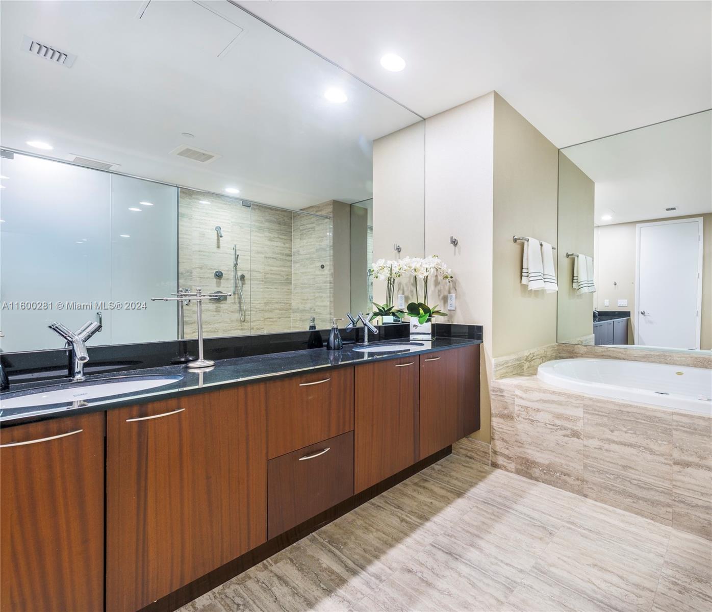 15811 Collins Ave #1102, Sunny Isles Beach FL 33160