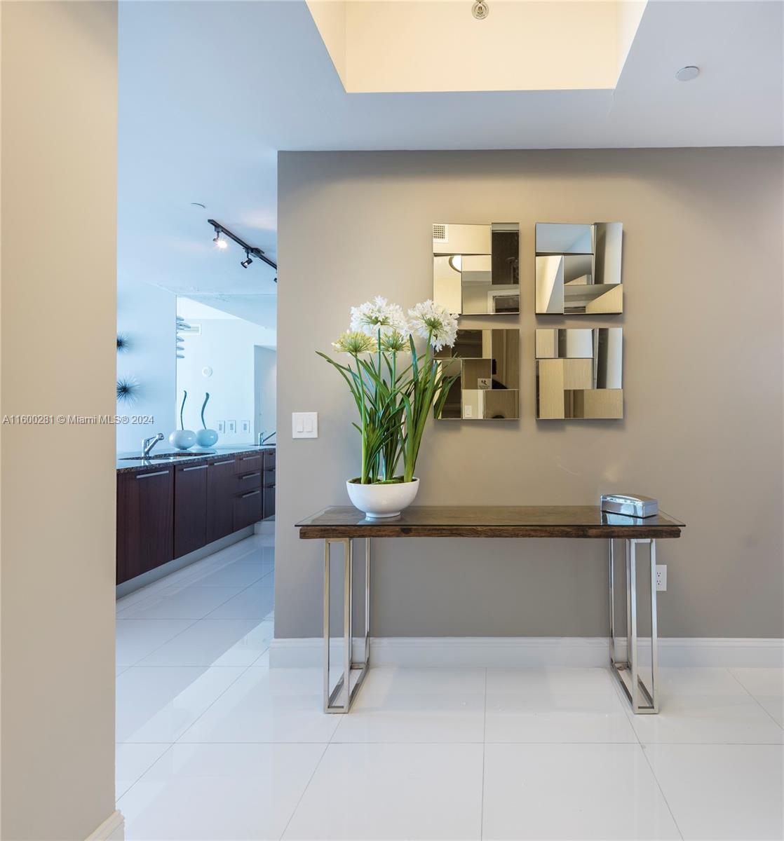 15811 Collins Ave #1102, Sunny Isles Beach FL 33160