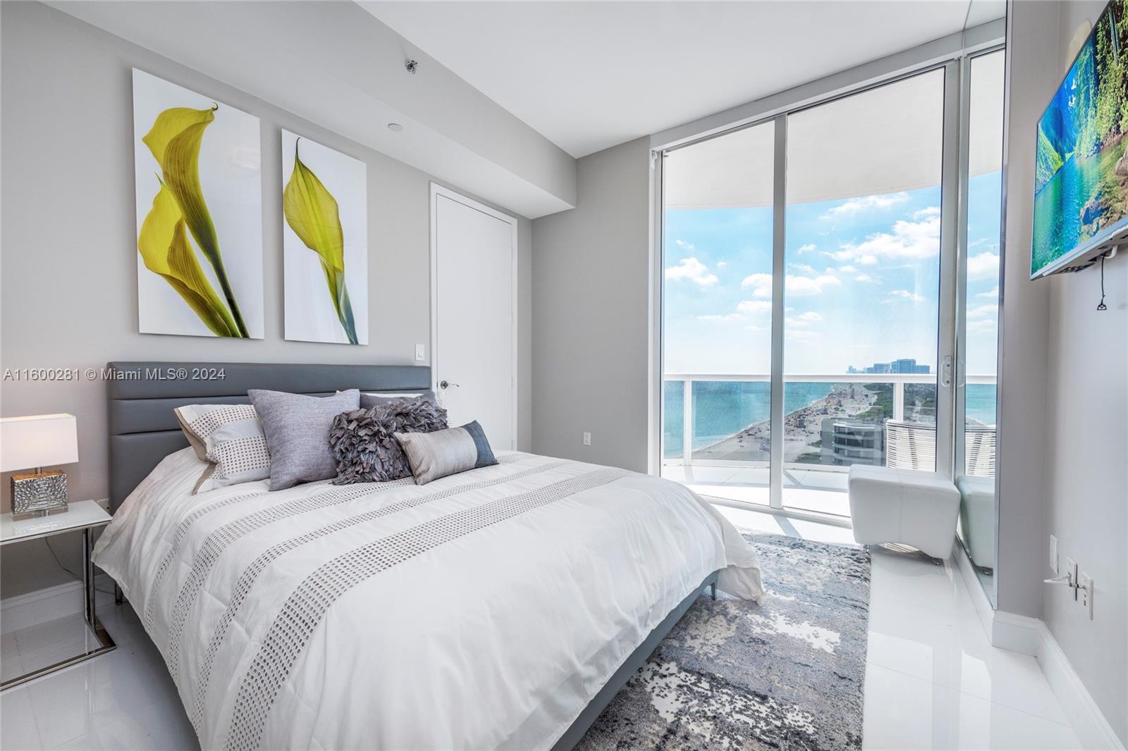 15811 Collins Ave #1102, Sunny Isles Beach FL 33160