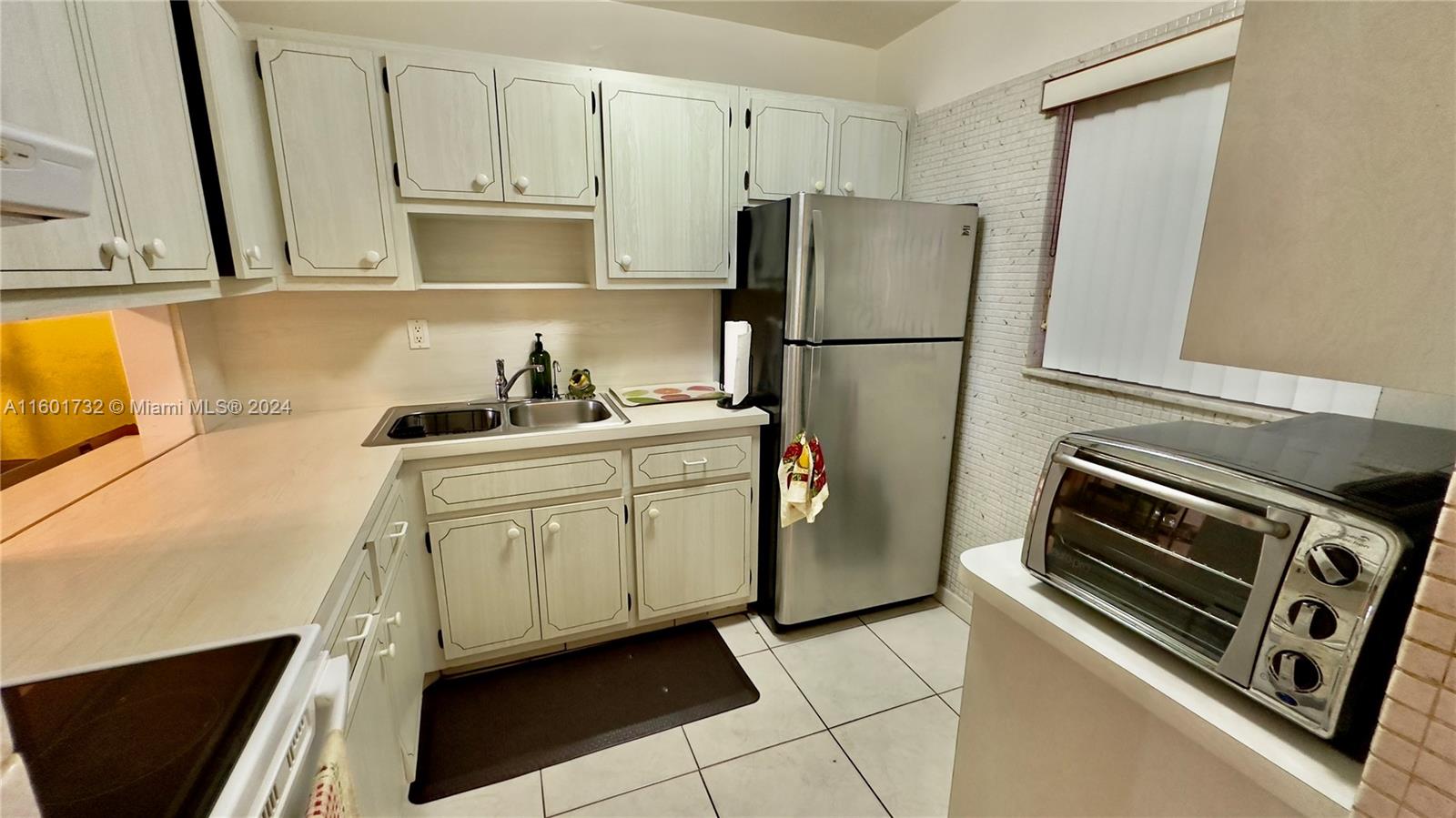 140 Royal Palm Rd #312, Hialeah Gardens, Florida image 11