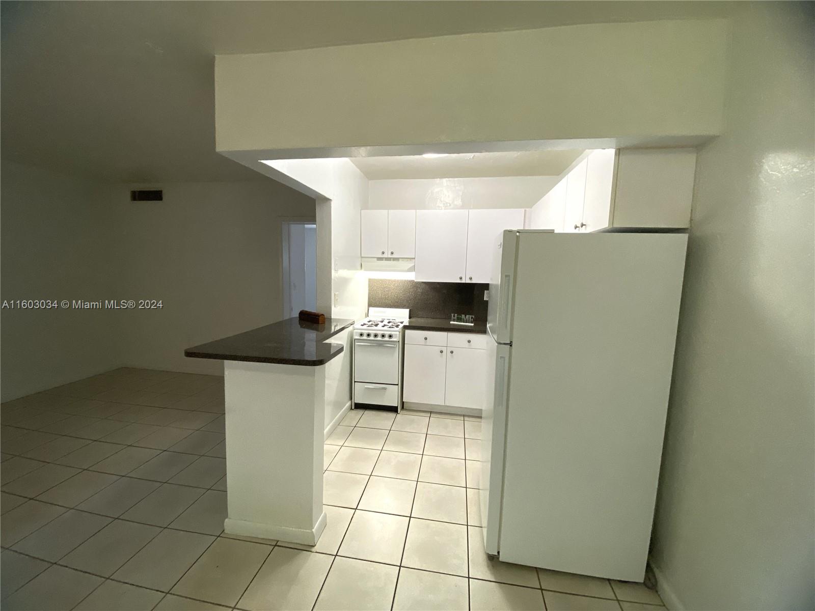 1280 W 54th St #218B, Hialeah, Florida image 7