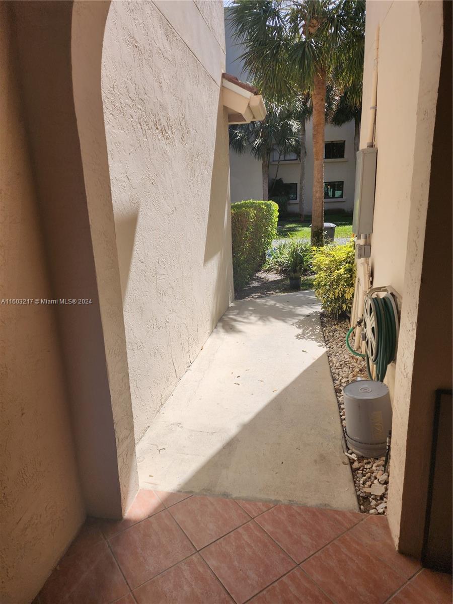 6350 W Longboat Ln W #103, Boca Raton, Florida image 5