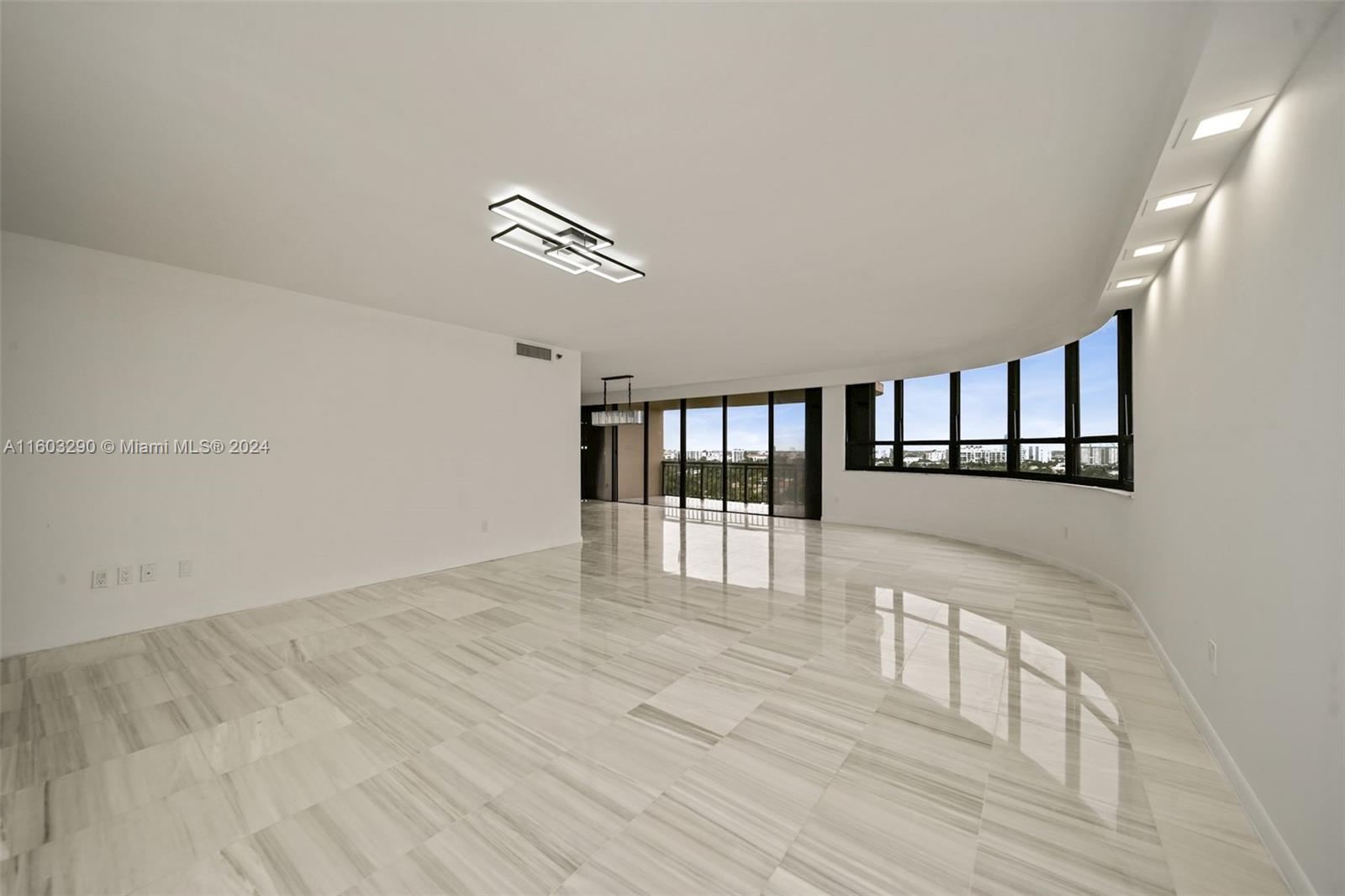 10175 Collins Ave #807, Bal Harbour, Florida image 10