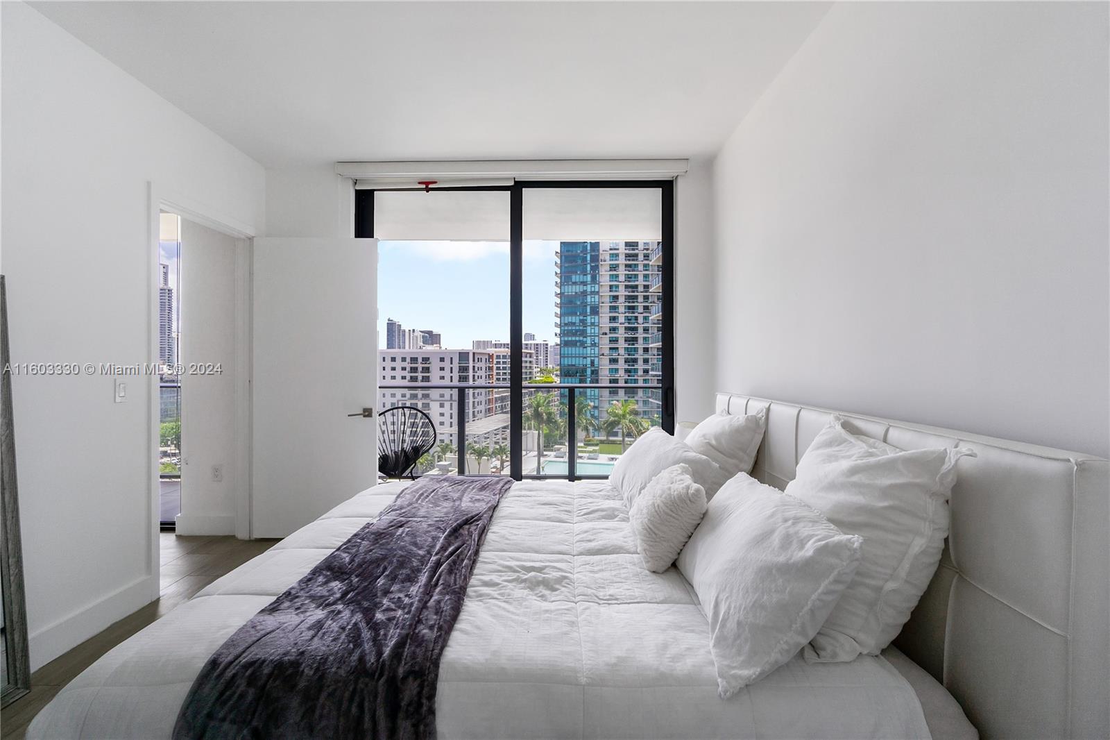 121 NE 34th St #1203, Miami FL 33137