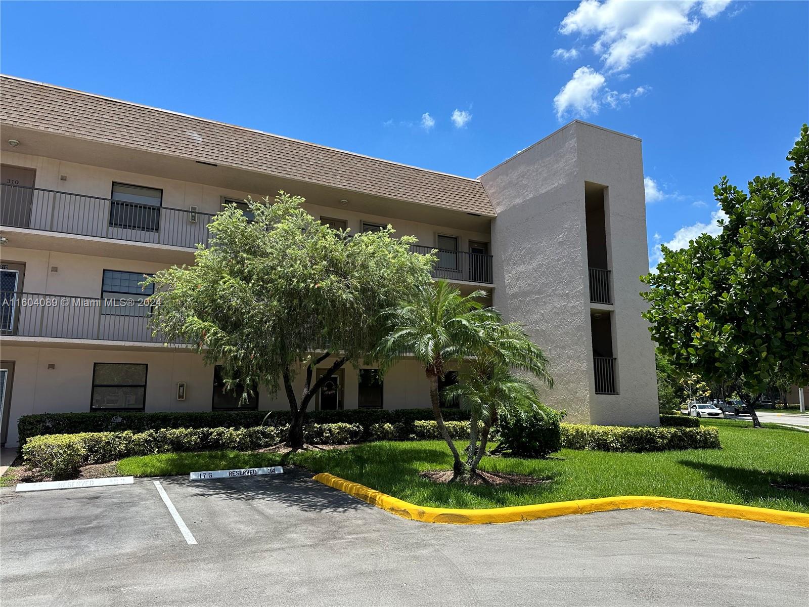 10130 Sunrise Lakes Blvd #112, Sunrise, Florida image 1