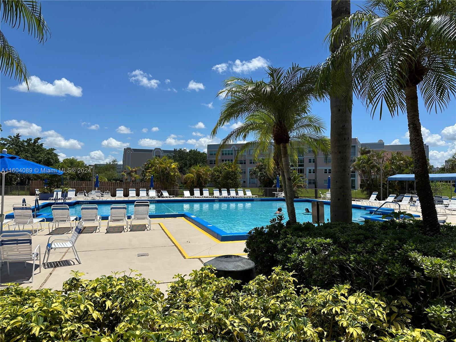 10130 Sunrise Lakes Blvd #112, Sunrise, Florida image 37