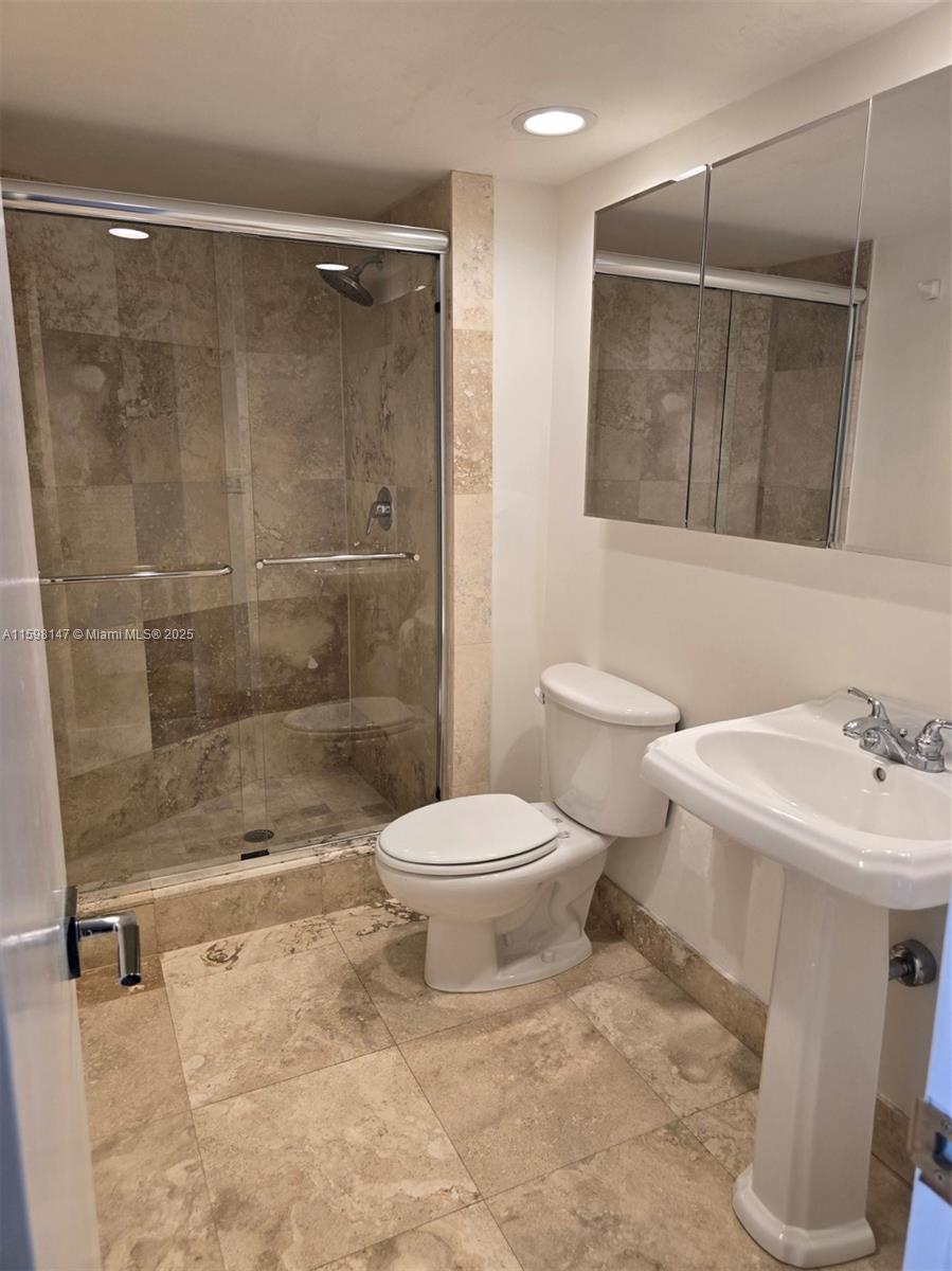 Listing Photo 16