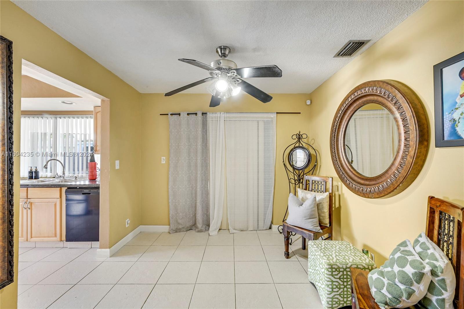 5340 SW 11th St, Margate, Florida image 9