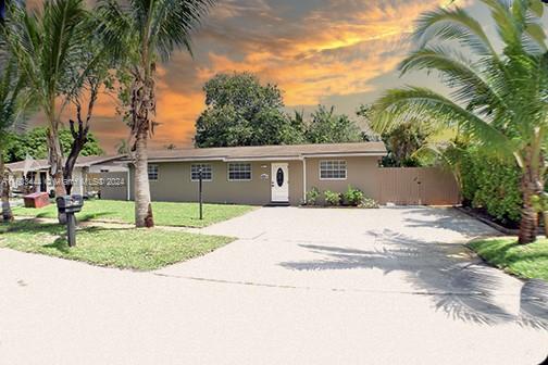 6311 SW 3rd St, Margate, Florida image 3