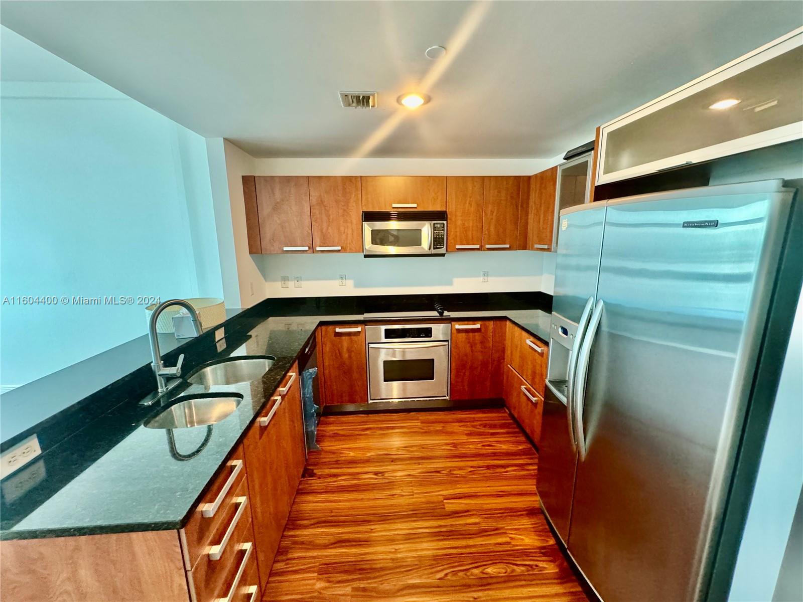 3131 NE 188th St #2-1213, Aventura FL 33180