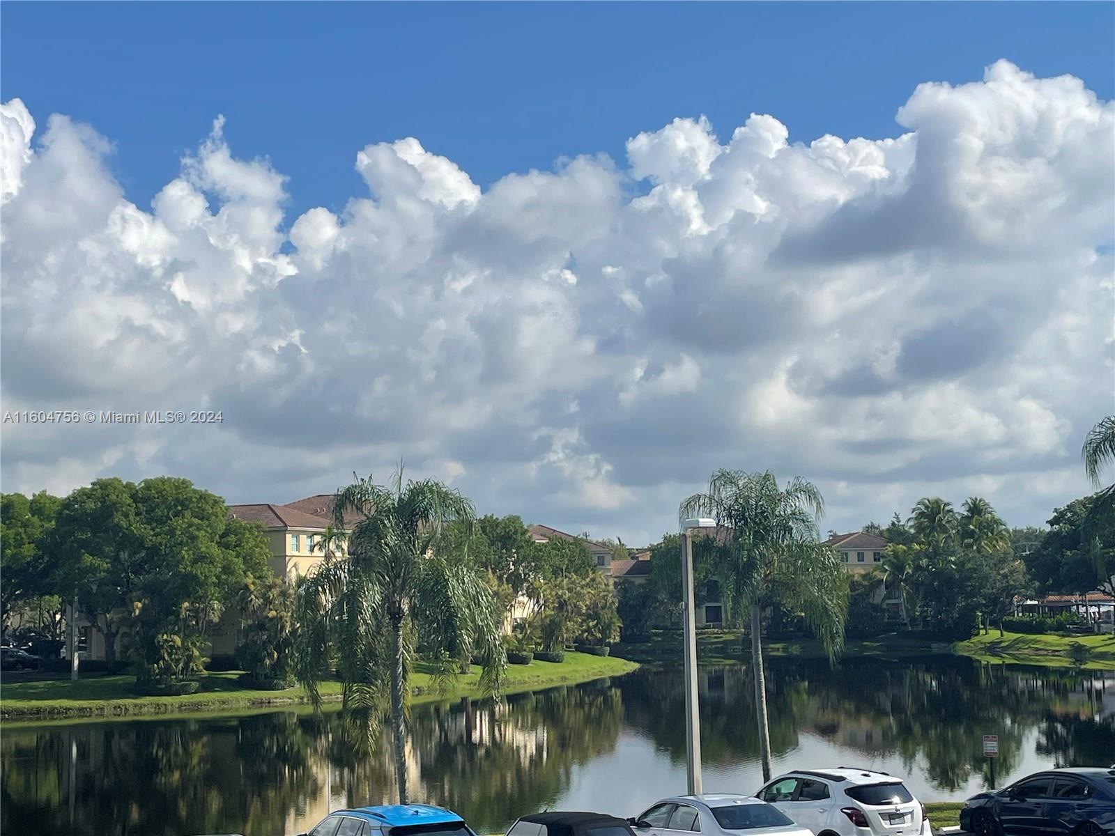 250 Jacaranda Dr #206, Plantation, Florida image 8