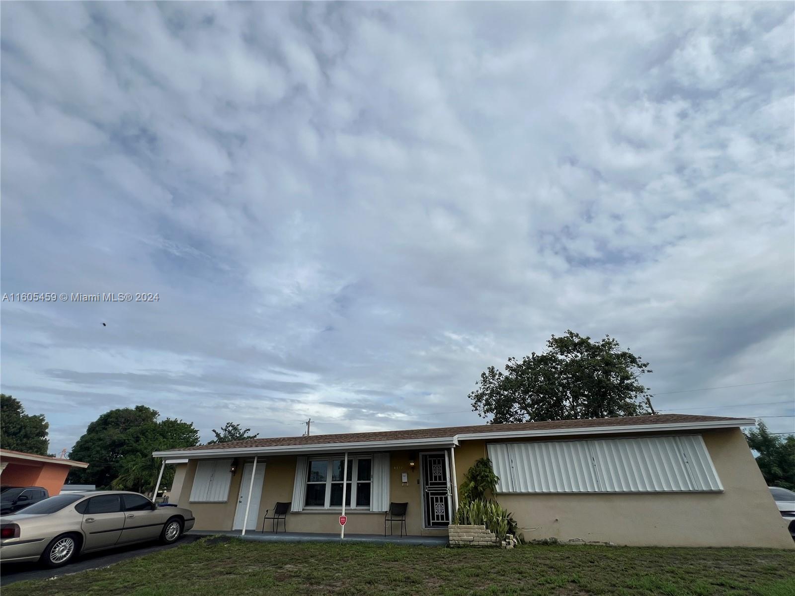 4511 NW 174th Dr, Miami Gardens, Florida image 1