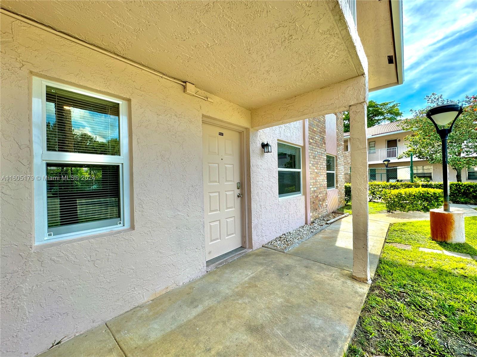 8421 Royal Palm Blvd #8421, Coral Springs, Florida image 33