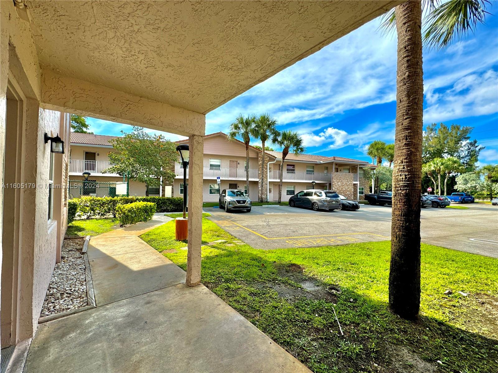 8421 Royal Palm Blvd #8421, Coral Springs, Florida image 34