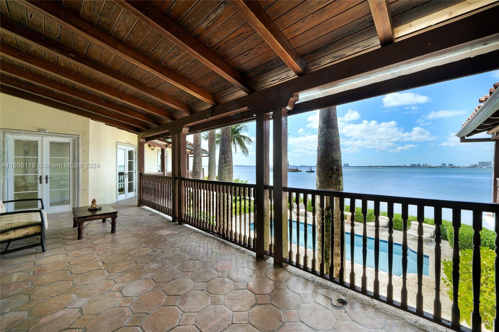 4810 N Bay Rd, Miami Beach, Florida image 39