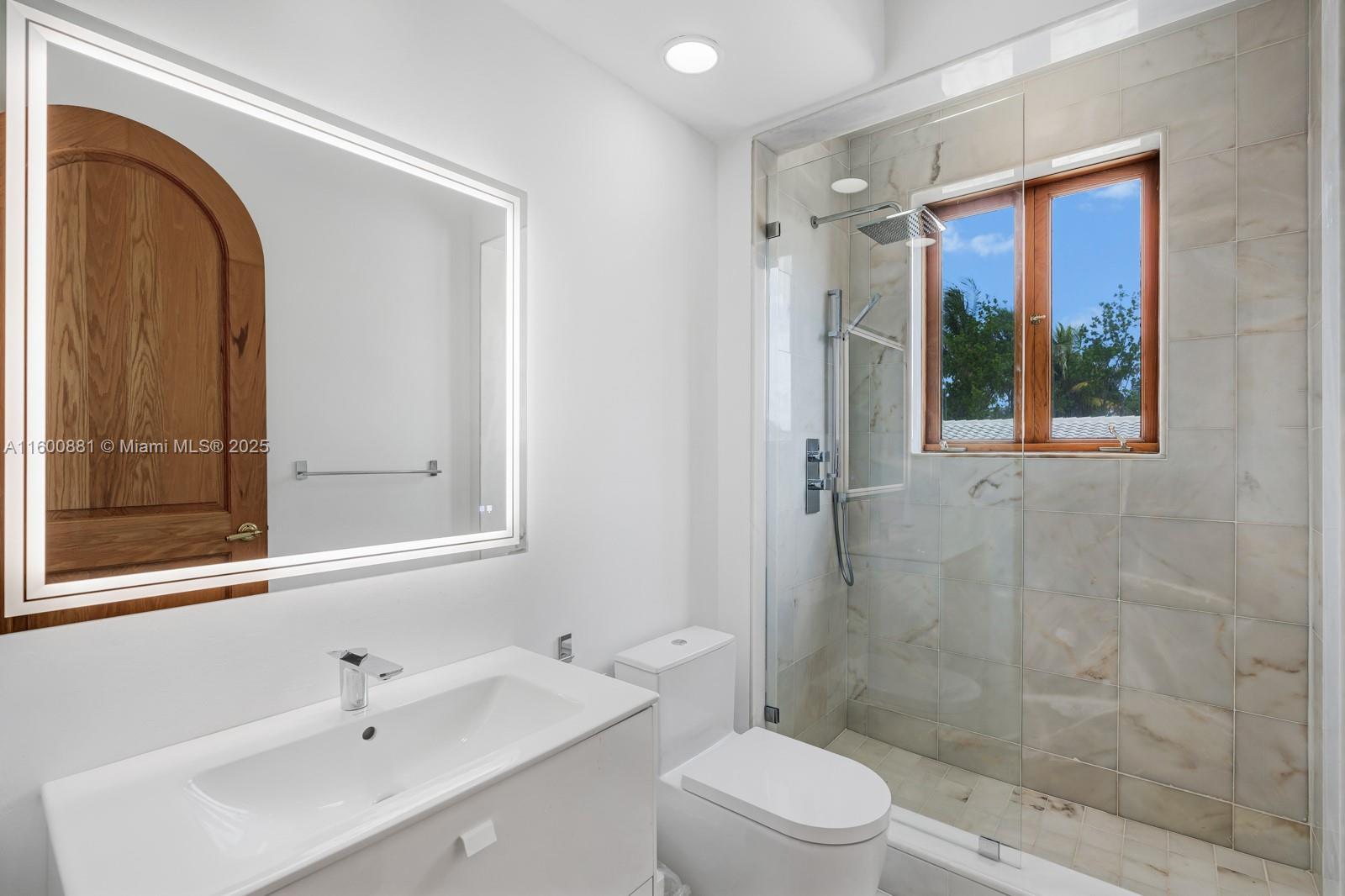 387 Ocean Blvd, Golden Beach, Florida image 25