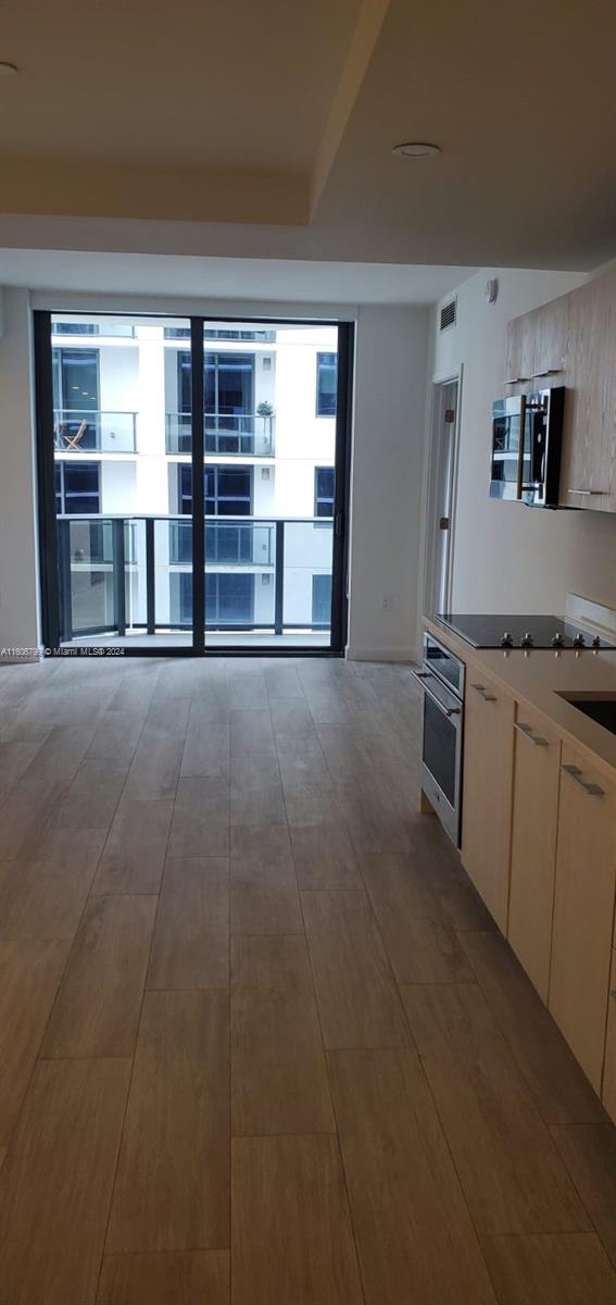 55 SW 9th St #2609, Miami FL 33130