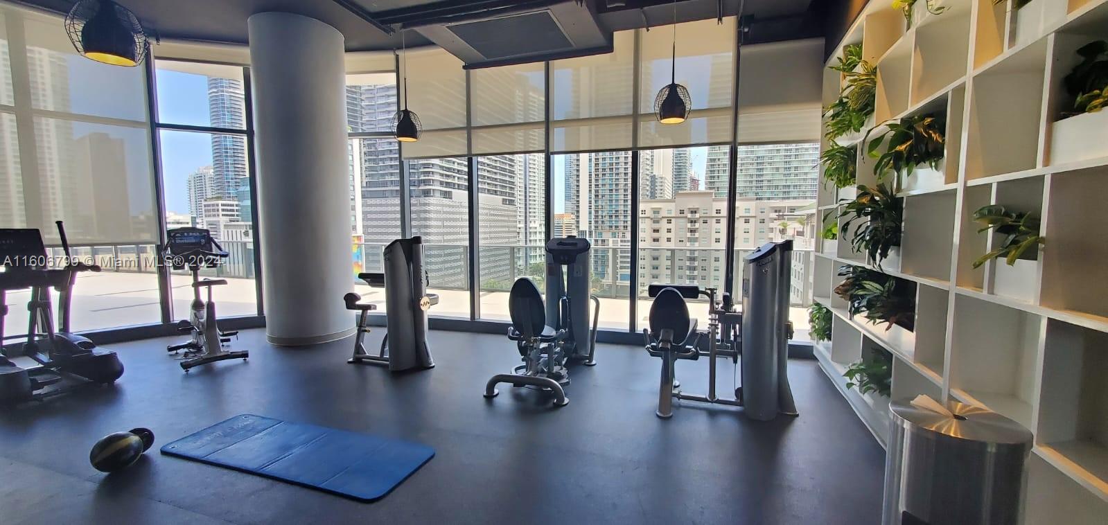 55 SW 9th St #2609, Miami FL 33130
