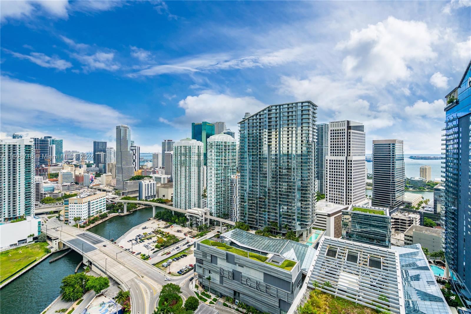 Stunning, Spacious & Bright 2bd/2 bath unit with Panoramic City, Miami River & Bay Views. Finished to perfection with high ceilings, open kitchen, walk-in closets, marble floors throughout, Bosch appliances and a private terrace. Full-service building, 24-hr concierge & all the amenities you could wish for! Live in the heart of Brickell, just a few minutes from the airport, arts and entertainment district and Miami Beach. Unit is rented until Feb 28 2025.