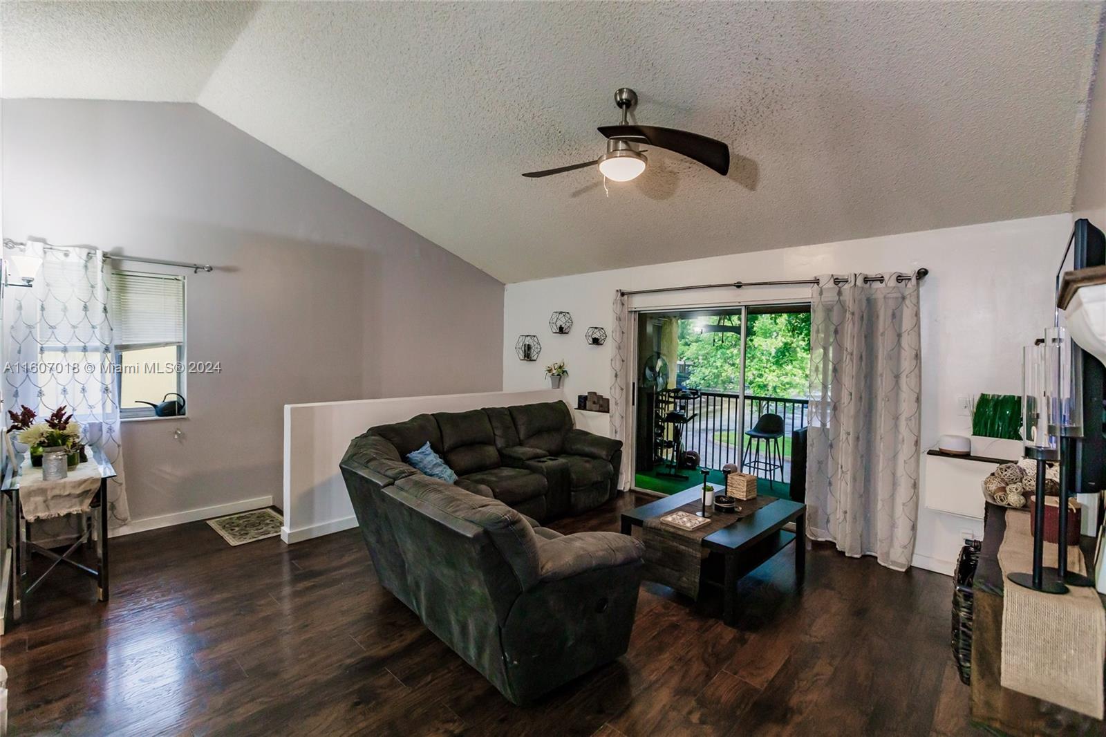 3071 N Oakland Forest Dr #202, Oakland Park, Florida image 6